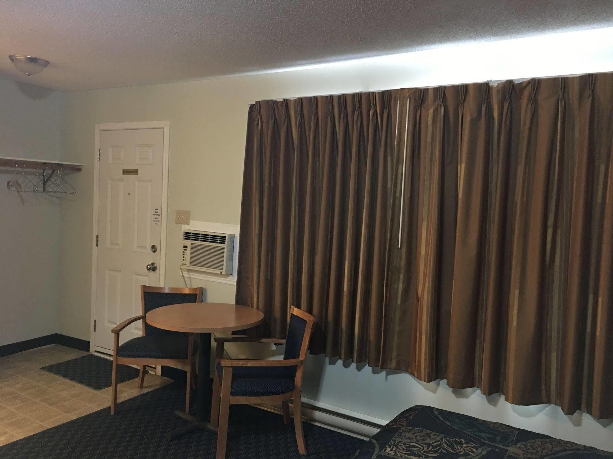 Westway Inn Motel Neepawa Eksteriør billede
