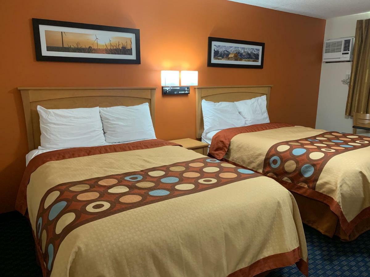 Westway Inn Motel Neepawa Eksteriør billede