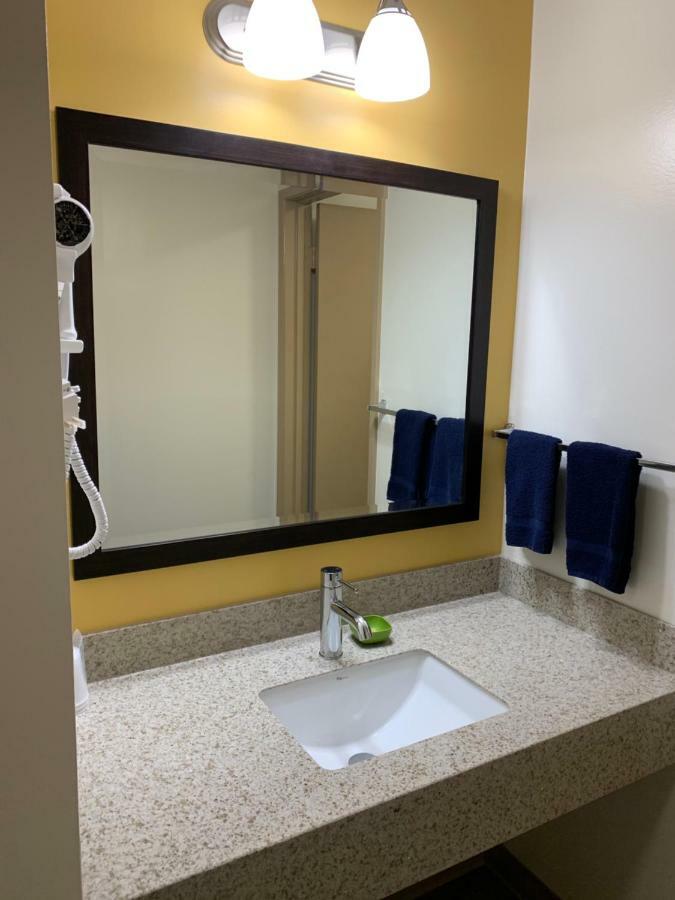 Westway Inn Motel Neepawa Eksteriør billede