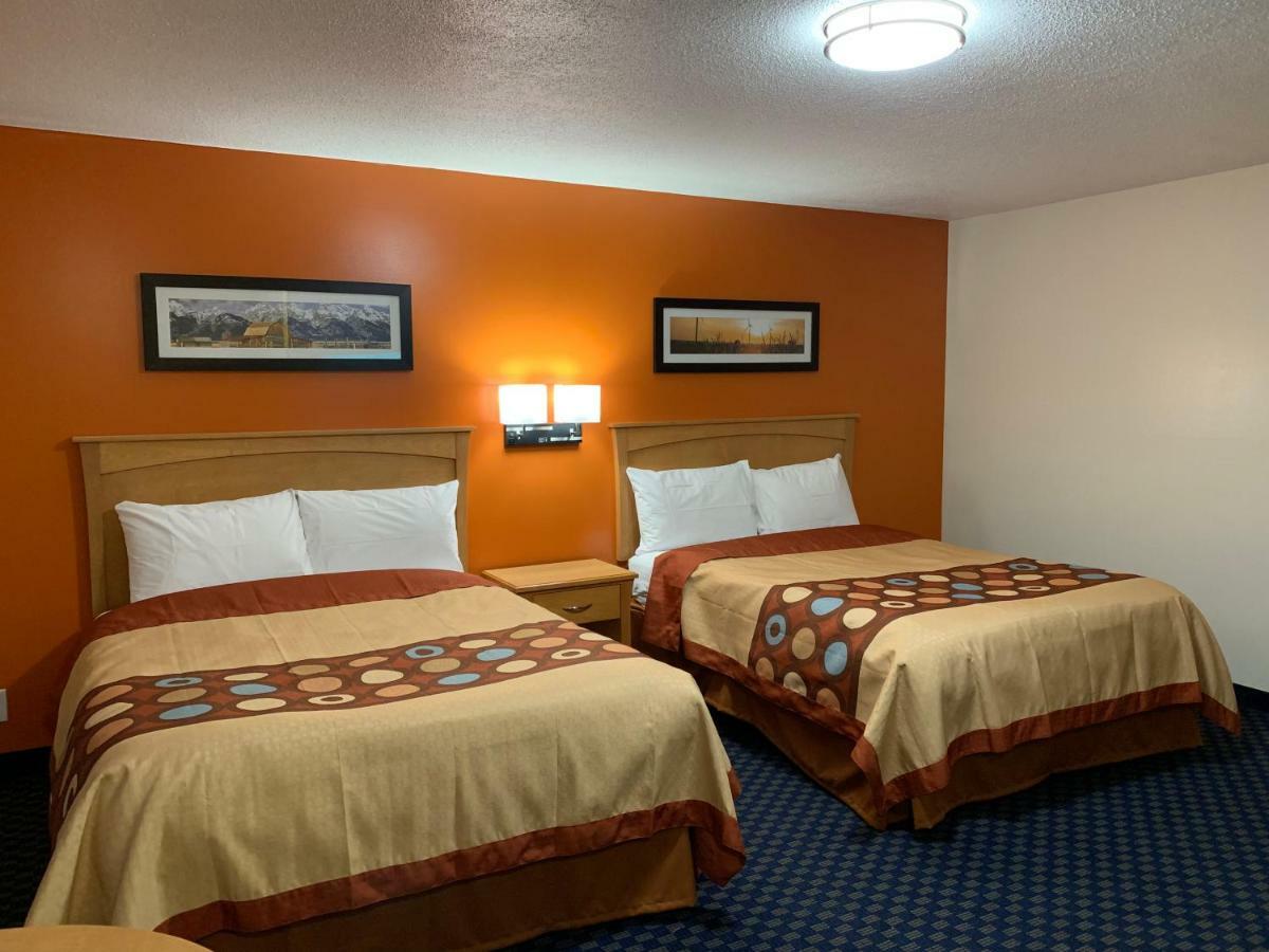 Westway Inn Motel Neepawa Eksteriør billede